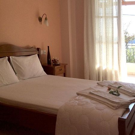 Naiada Apartments Milina Phòng bức ảnh